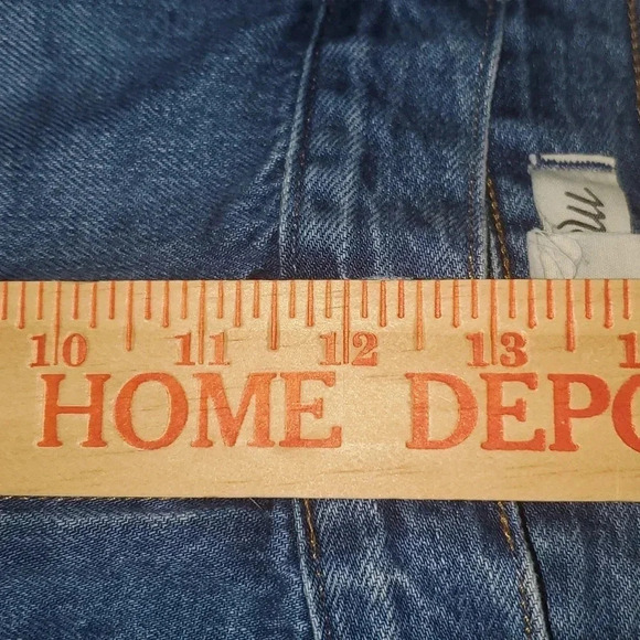 Madewell Relaxed Raw Hem Jean Shorts Size 33 - Picture 15 of 16